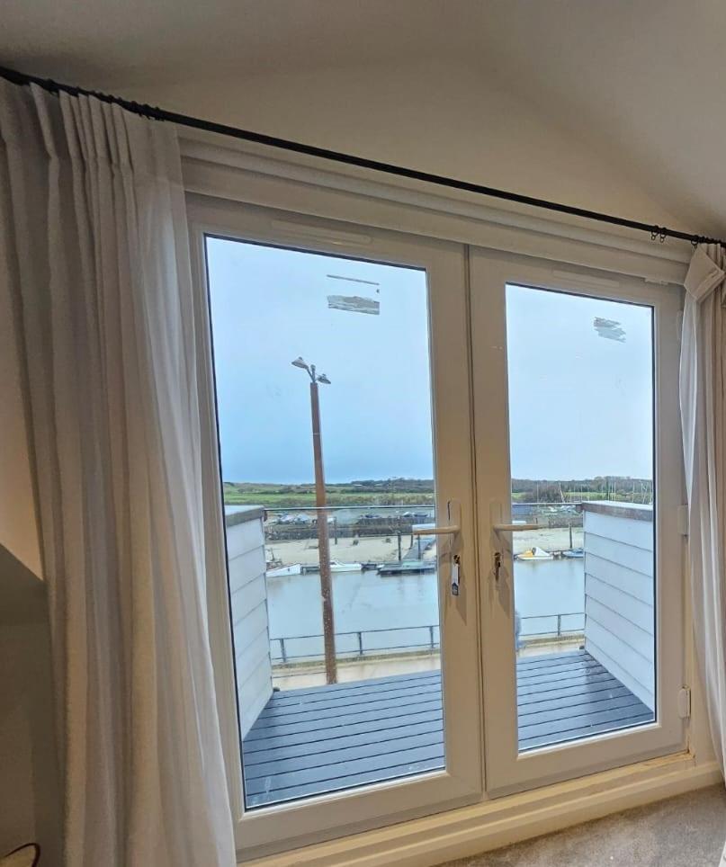 River Breeze Balcony 4 Литълхамптън Екстериор снимка