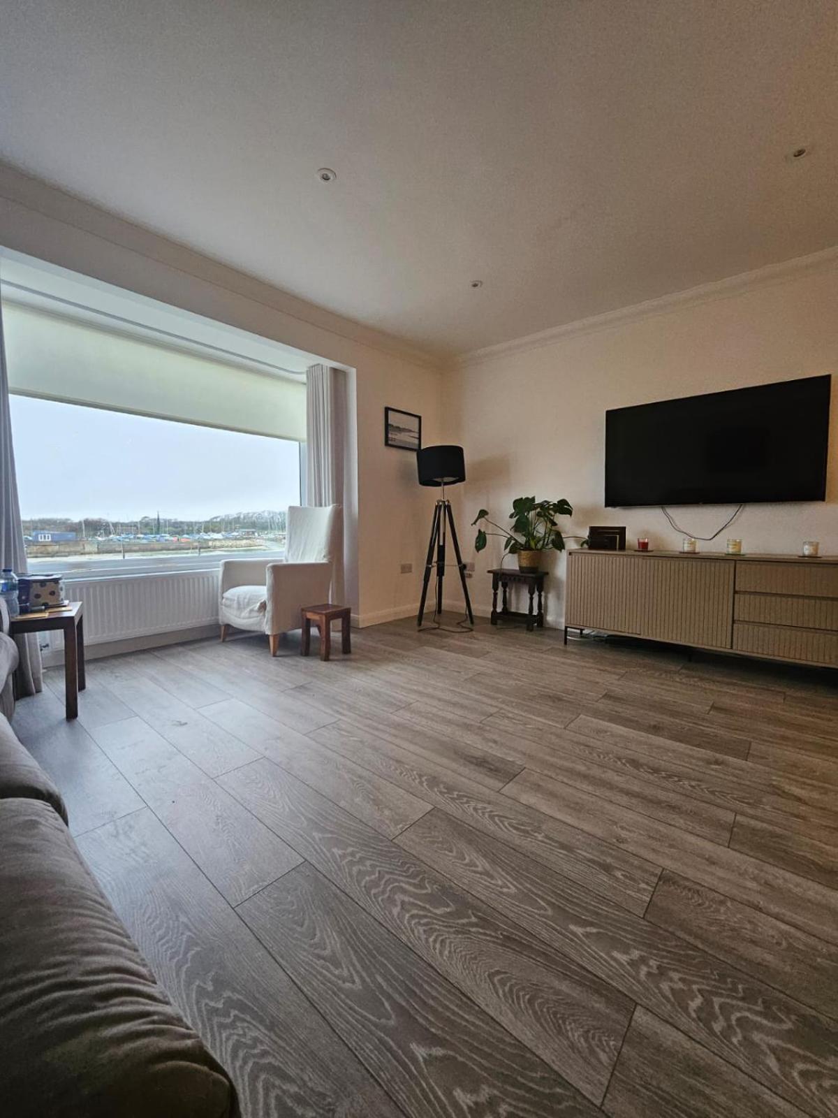 River Breeze Balcony 4 Литълхамптън Екстериор снимка