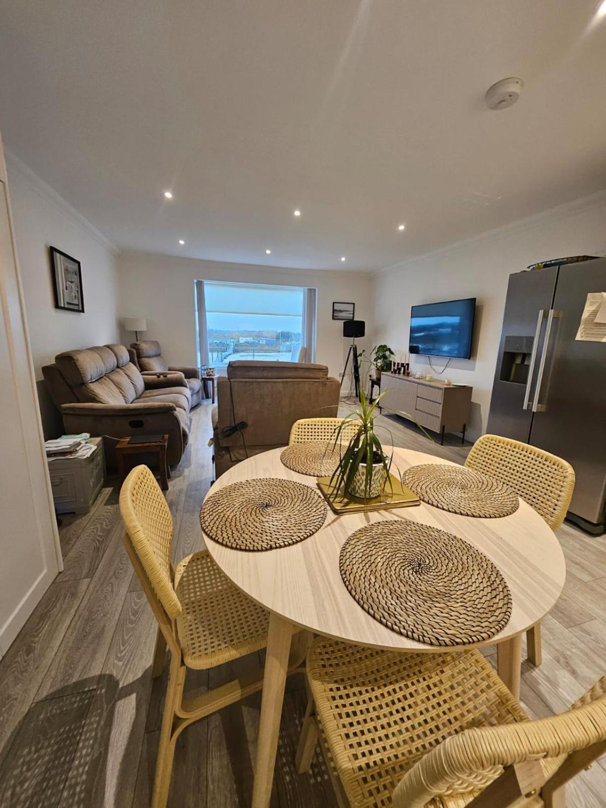 River Breeze Balcony 4 Литълхамптън Екстериор снимка